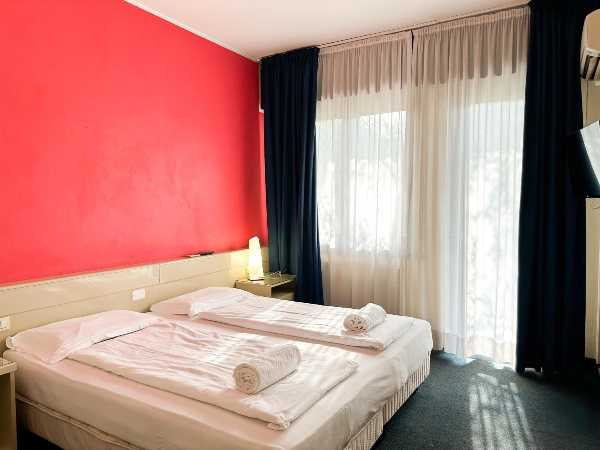 Hotel Bristol Ρίβα ντελ Γκάρντα Εξωτερικό φωτογραφία