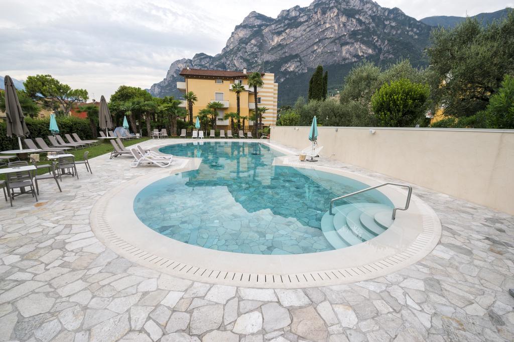 Hotel Bristol Ρίβα ντελ Γκάρντα Εξωτερικό φωτογραφία