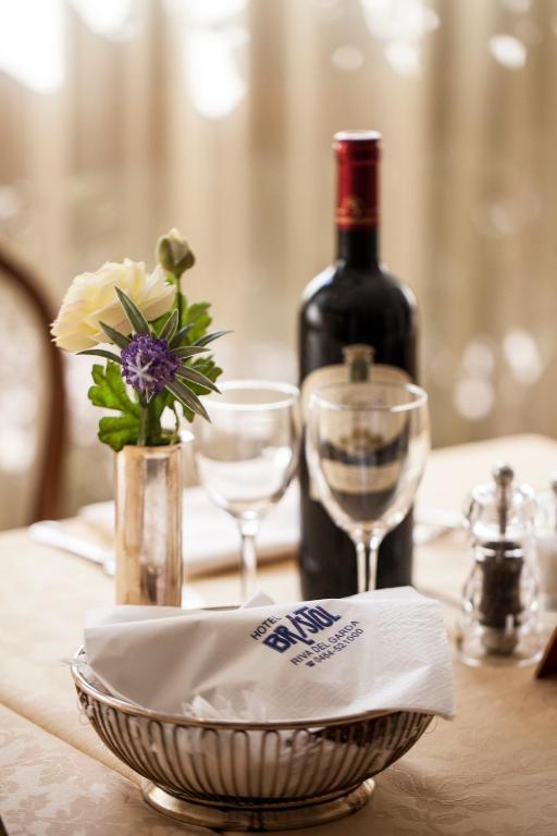 Hotel Bristol Ρίβα ντελ Γκάρντα Εξωτερικό φωτογραφία