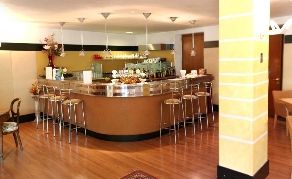 Hotel Bristol Ρίβα ντελ Γκάρντα Εξωτερικό φωτογραφία
