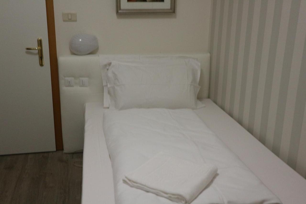 Hotel Bristol Ρίβα ντελ Γκάρντα Εξωτερικό φωτογραφία